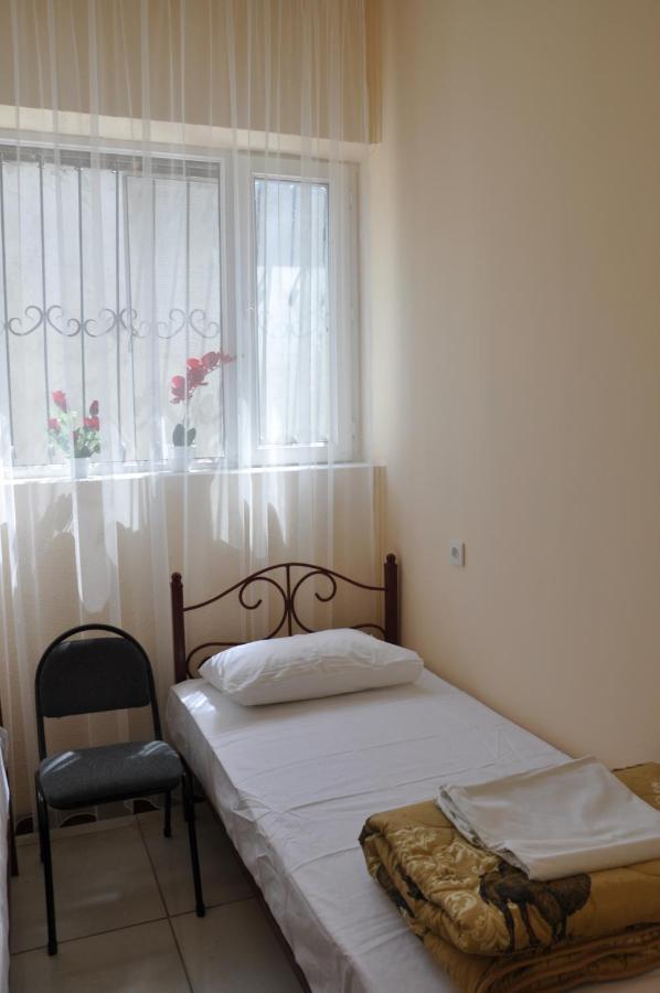 Hostel - Ns Prestige Σιμκέντ Εξωτερικό φωτογραφία