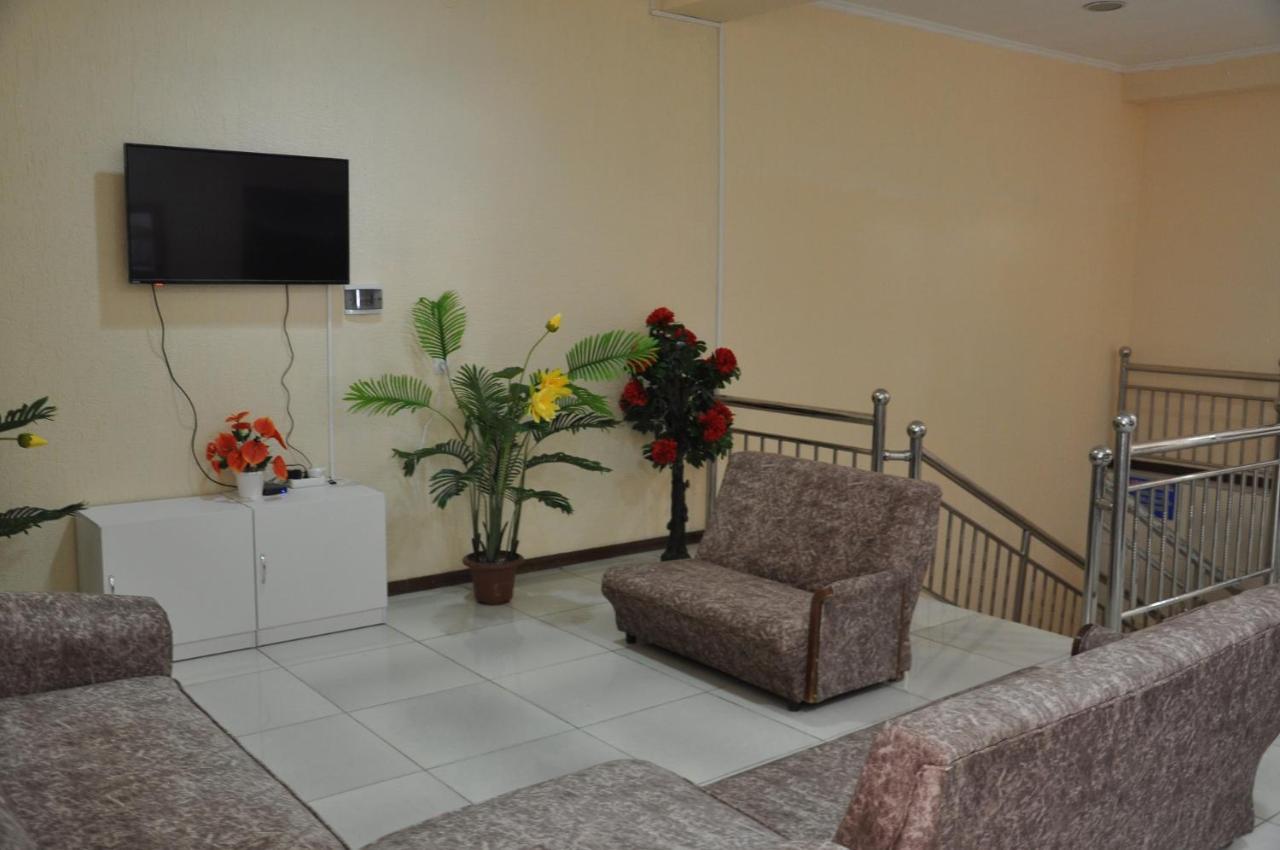 Hostel - Ns Prestige Σιμκέντ Εξωτερικό φωτογραφία